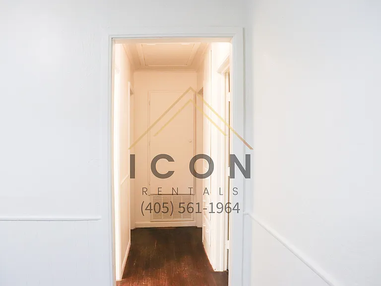 1108 W Warren St — Photo 10