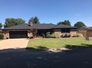 2004 Ivy Ln, Mountain Home, AR 72653