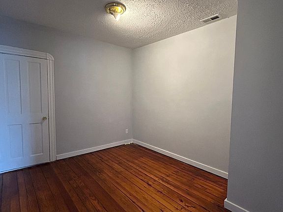 5th image of 588 Brock Ave #3SOUTH