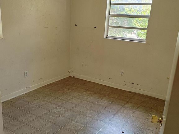 5th image of 7545 Wendell Dr