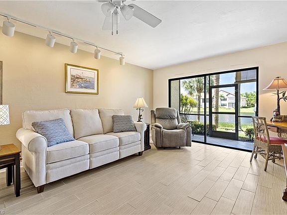 5th image of 8445 Charter Club Cir Unit 3