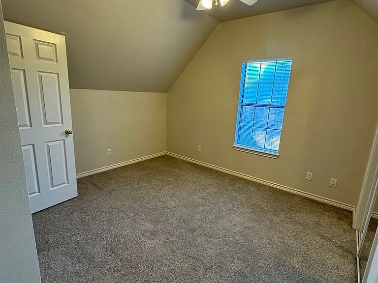 102 Pecan Ridge Rd — Photo 12