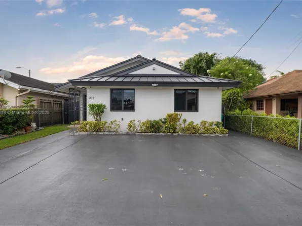 202 NW 60th Ave, Miami, FL 33126