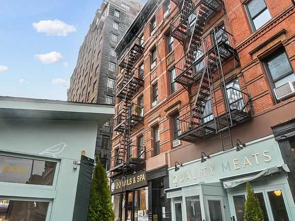 5th image of 17 Greenwich Ave APT 9