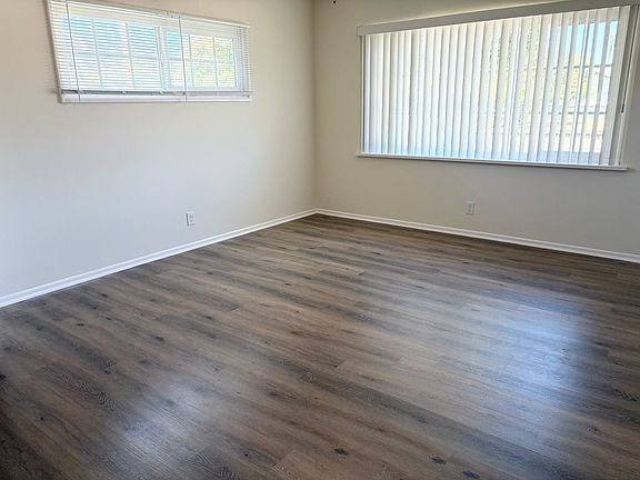 4th image of 2950 E Mesa Dr