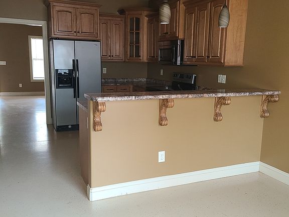 2nd image of 135B Johnson Dr