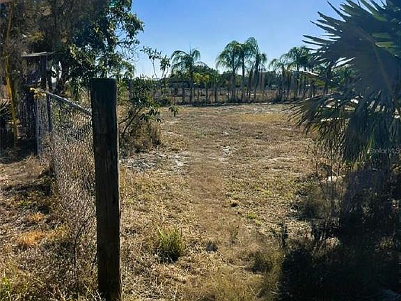 3rd image of Brooks Rd