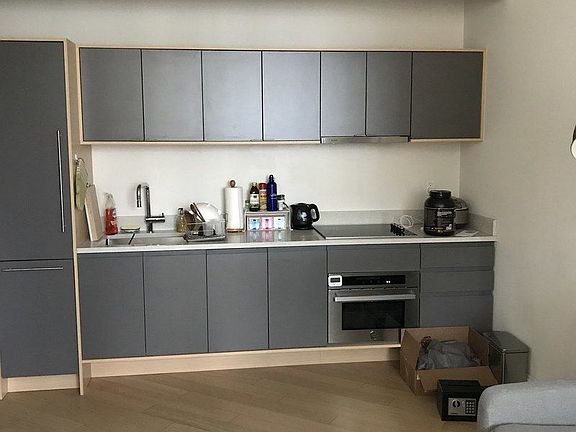 3rd image of 10 City Pt APT 25U