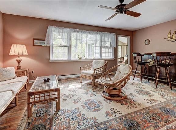 5th image of 475 Moores Ln N