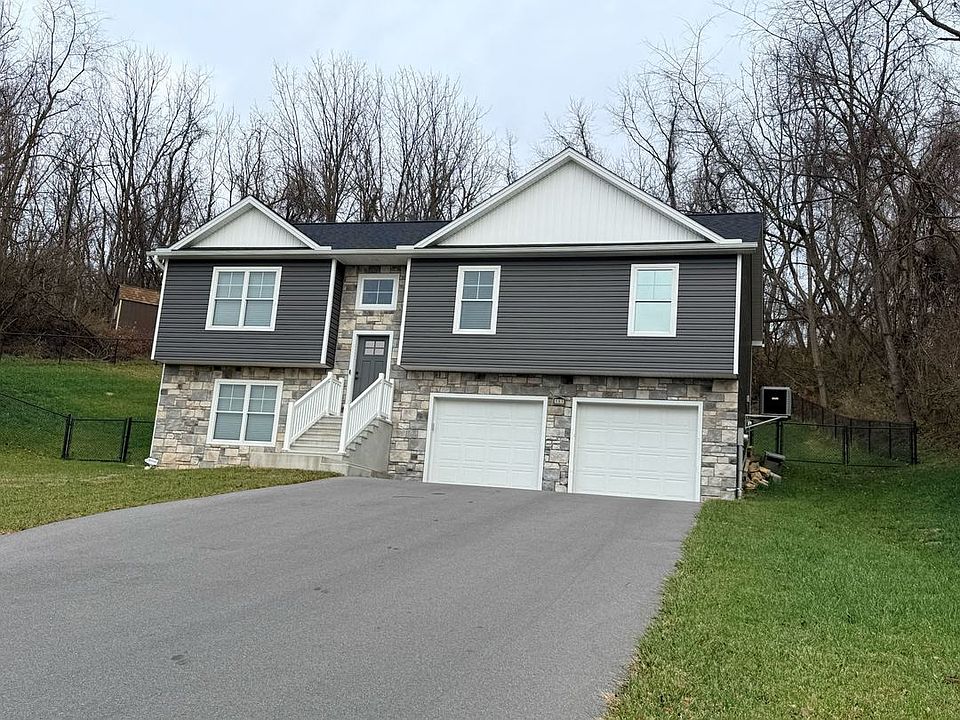 2nd image of 157 Douglas Spring Ct