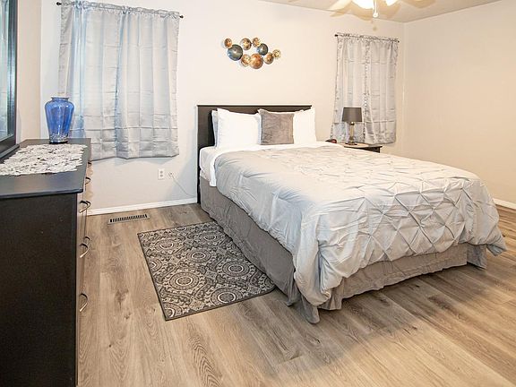 3rd image of 5608 Timber Ln Unit 5608