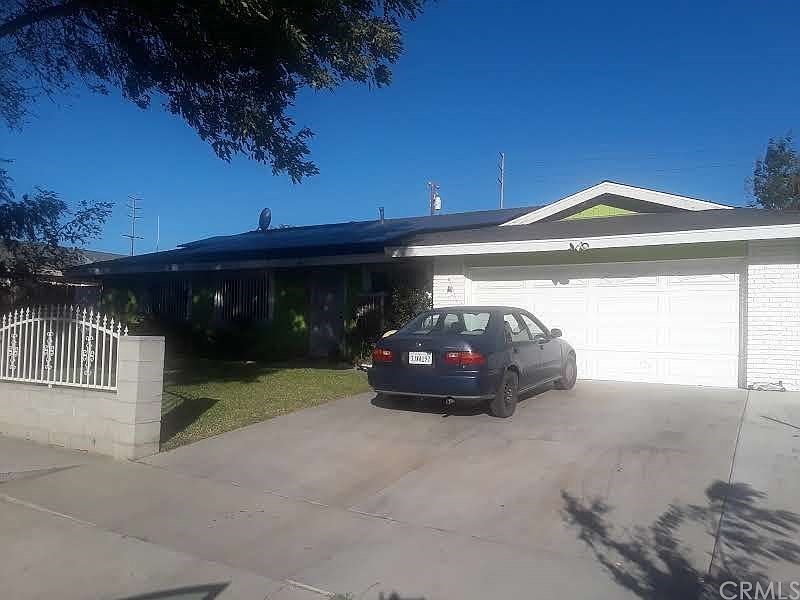 1st image of 847 S Ironwood Ave