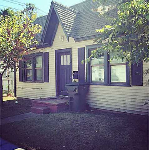 1st image of 208 Park Dr