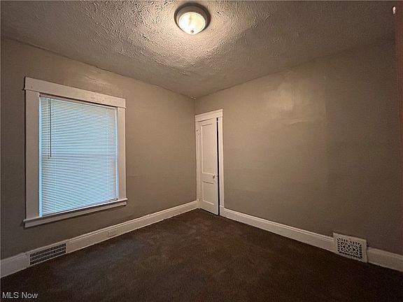 4th image of 439 E 123rd St