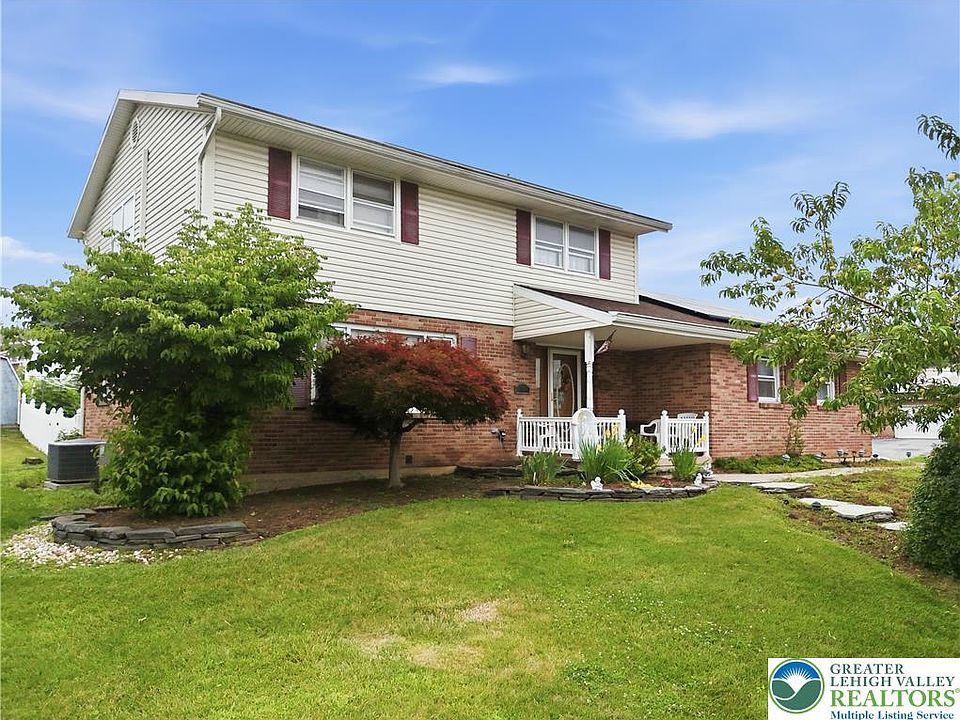 1st image of 3303 Barklay Rd