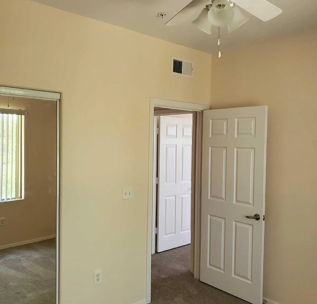 2 bed, 2.0 bath, 948 sqft, $1,450 — Photo 3