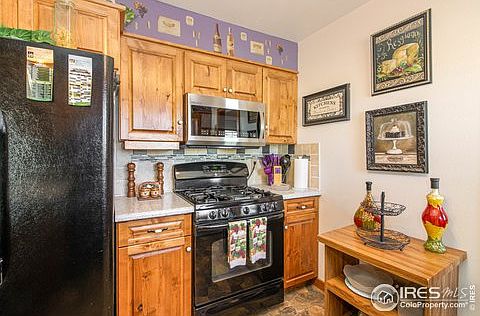 2nd image of 707 2nd Street Ct