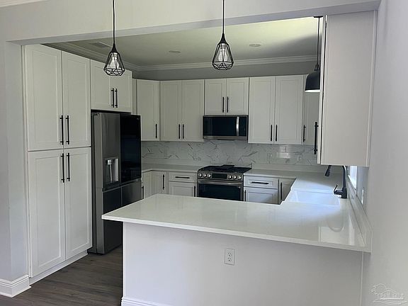 4th image of 5570 Cruzat Way