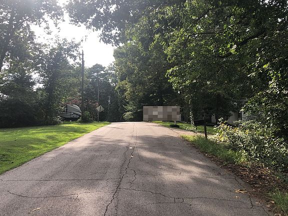 4th image of 436 Lakeshore Dr