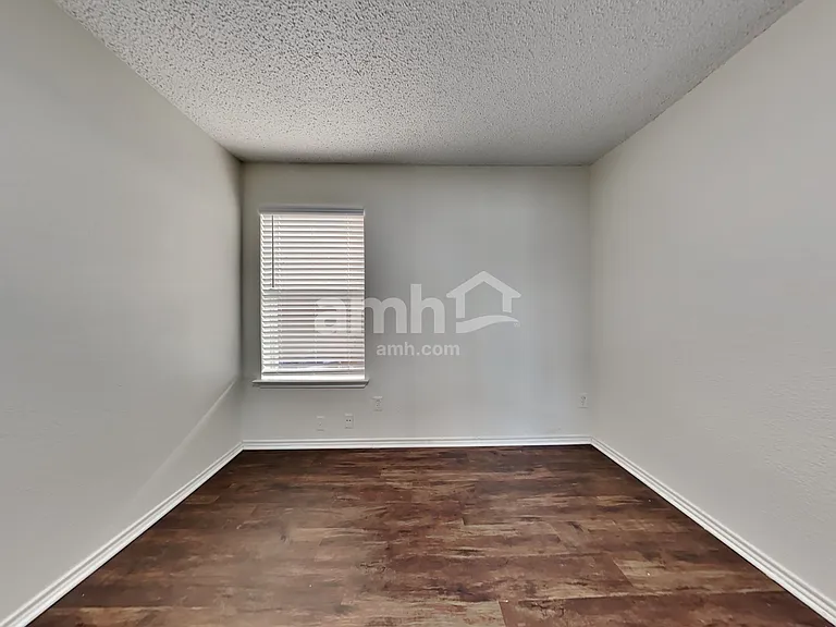 8629 Garden Springs Dr — Photo 18