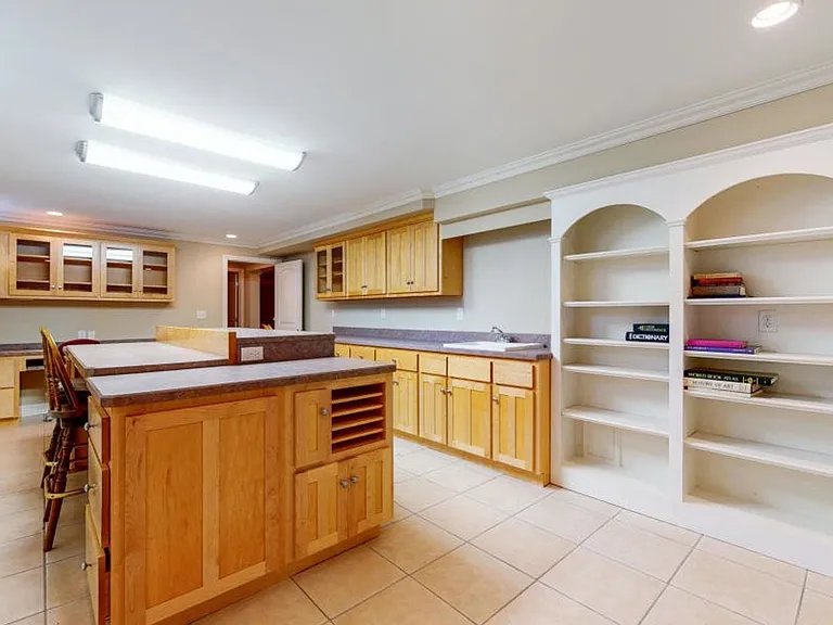 7703 Wolfpen Ridge Dr — Photo 22