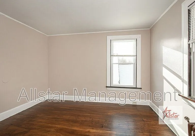 3786 W 37th St #3 — Photo 9