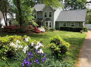 590 Woodrow Dr, Lawrenceville, GA 30043