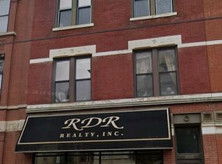 1025 W Webster Ave #3, Chicago, IL 60614