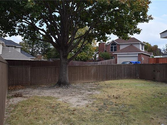 4th image of 1821 Ambrose Dr