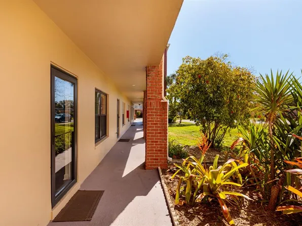 930 85th Ave N APT 104, Saint Petersburg, FL 33702