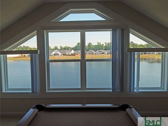 3rd image of 80 Lake Shore