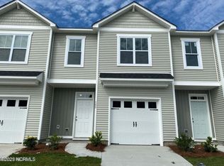 143 Aspen Rd, Hampstead, NC 28443