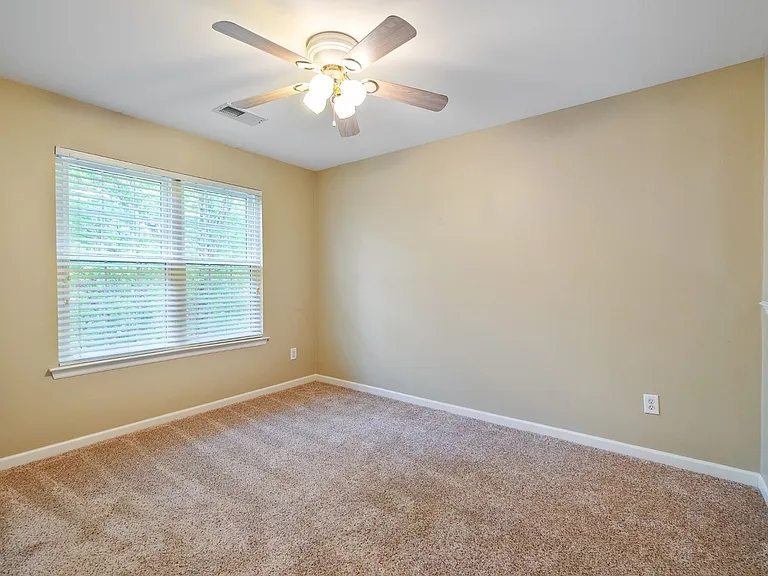 7037 Mooreland Ct — Photo 28