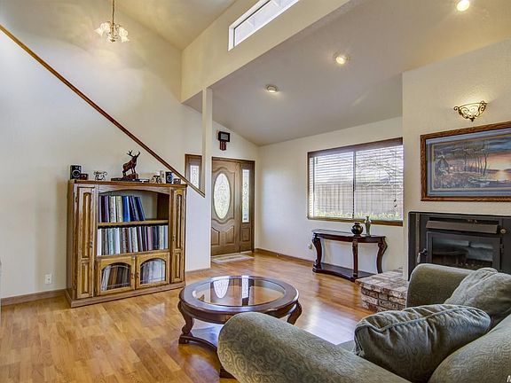 4th image of 5120 Topaz Ave