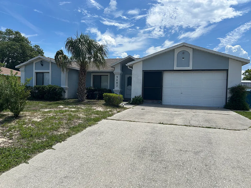 5482 Mariner Blvd