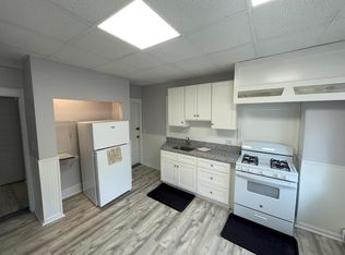 50 School St #2B, Hudson, MA 01749