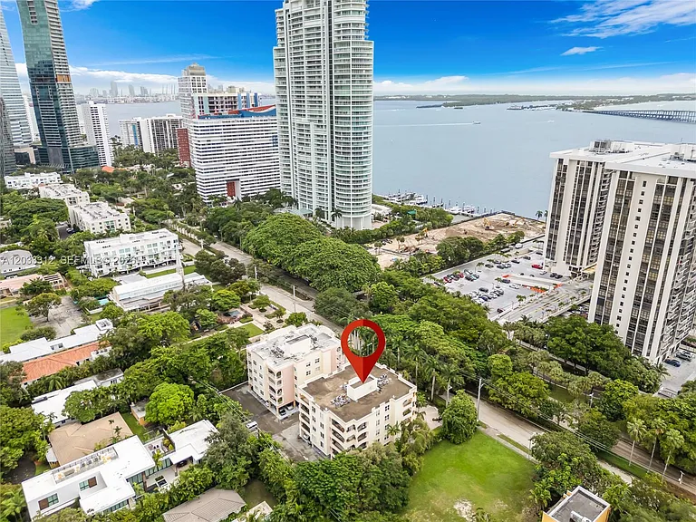 1834 Brickell Ave #33 — Photo 25