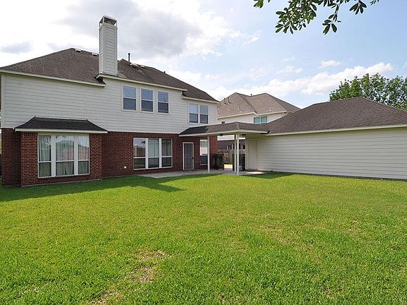4th image of 2710 Nutwood Dr