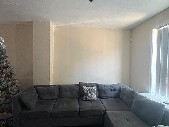2nd image of 3018 N Croskey St
