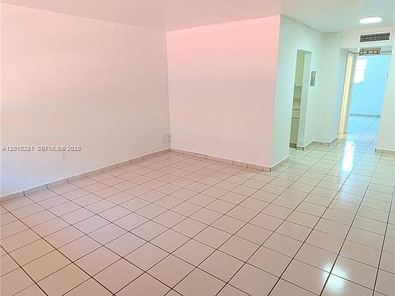 3rd image of 4655 Palm Ave APT 124