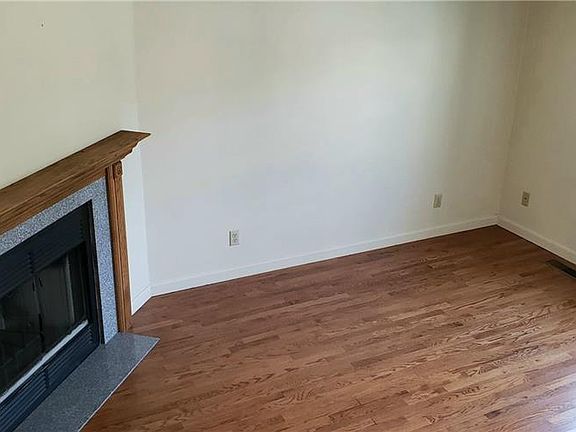 4th image of 47 Morgan Ave APT 76
