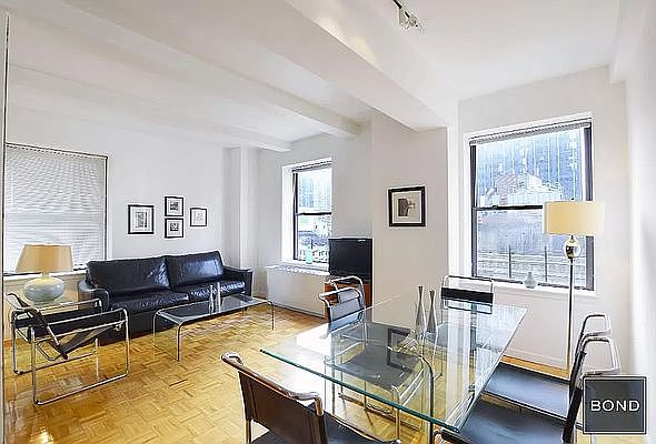 1st image of 150 W 51st St APT 1718