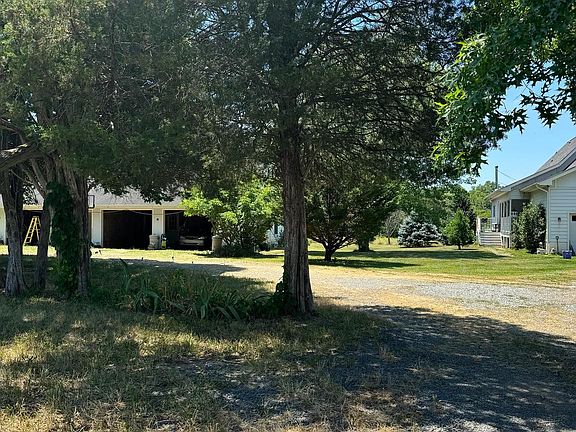 2nd image of 10464 Adkins Farm Ln