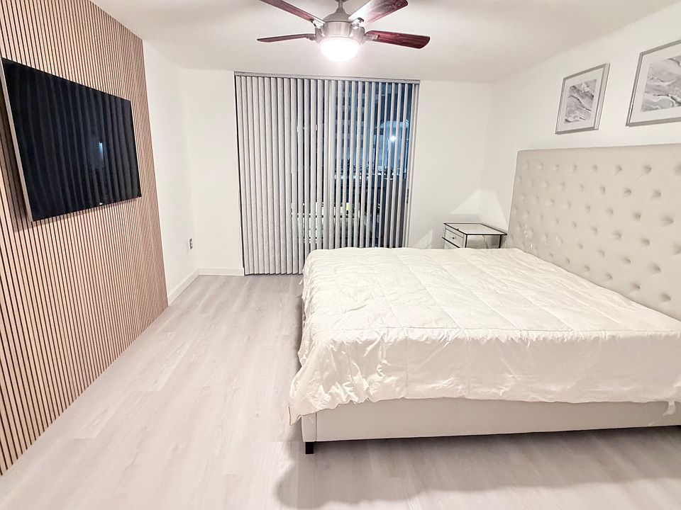 1st image of 2750 NE 183rd St #307