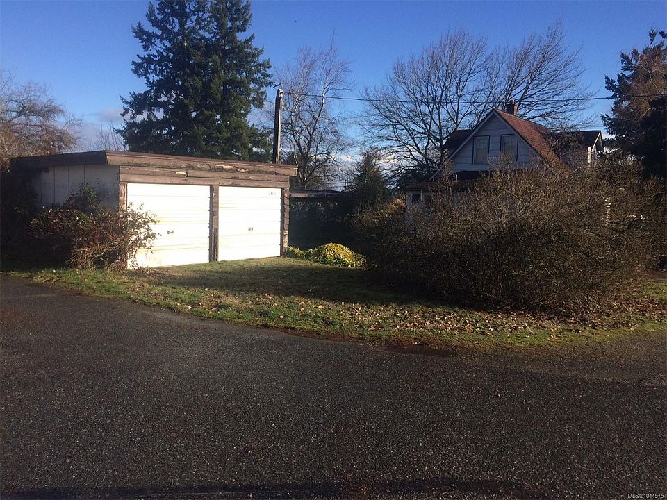 2nd image of 1305 Waddington Rd Lot 1