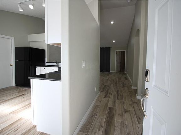 2nd image of 5215 Watson Rd