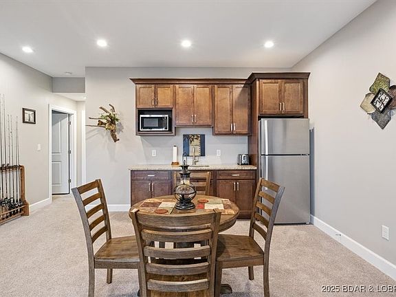 5th image of 21 Enclaves Ln