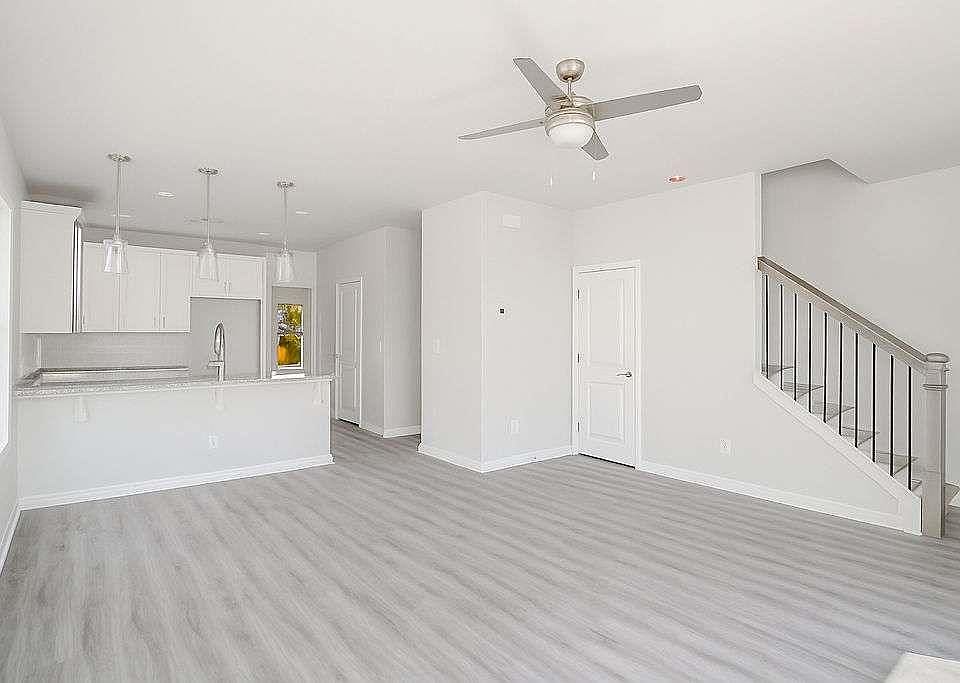 1st image of 150 Bartow St