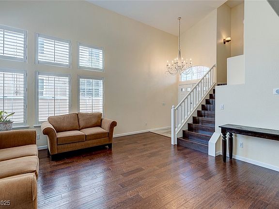 4th image of 7905 Coral Point Ave