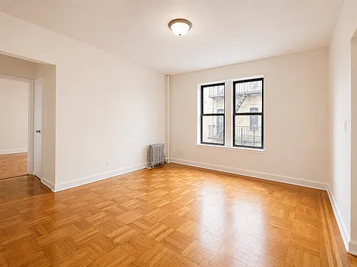 497 W 182nd St #5D Photo 1